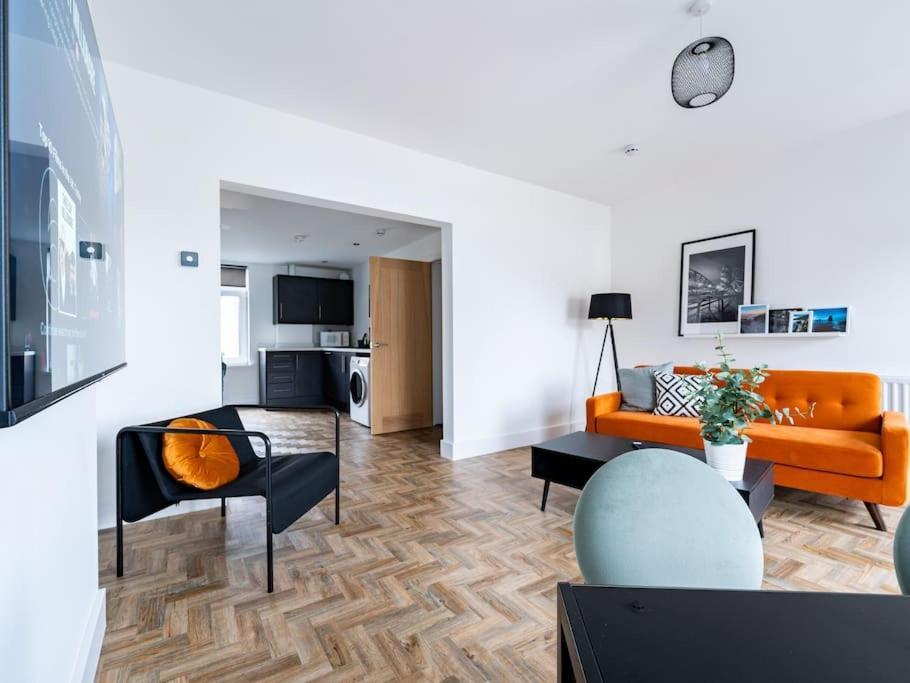 Isaacs View - First Floor Apartment คลีทอร์ปส์ ภายนอก รูปภาพ